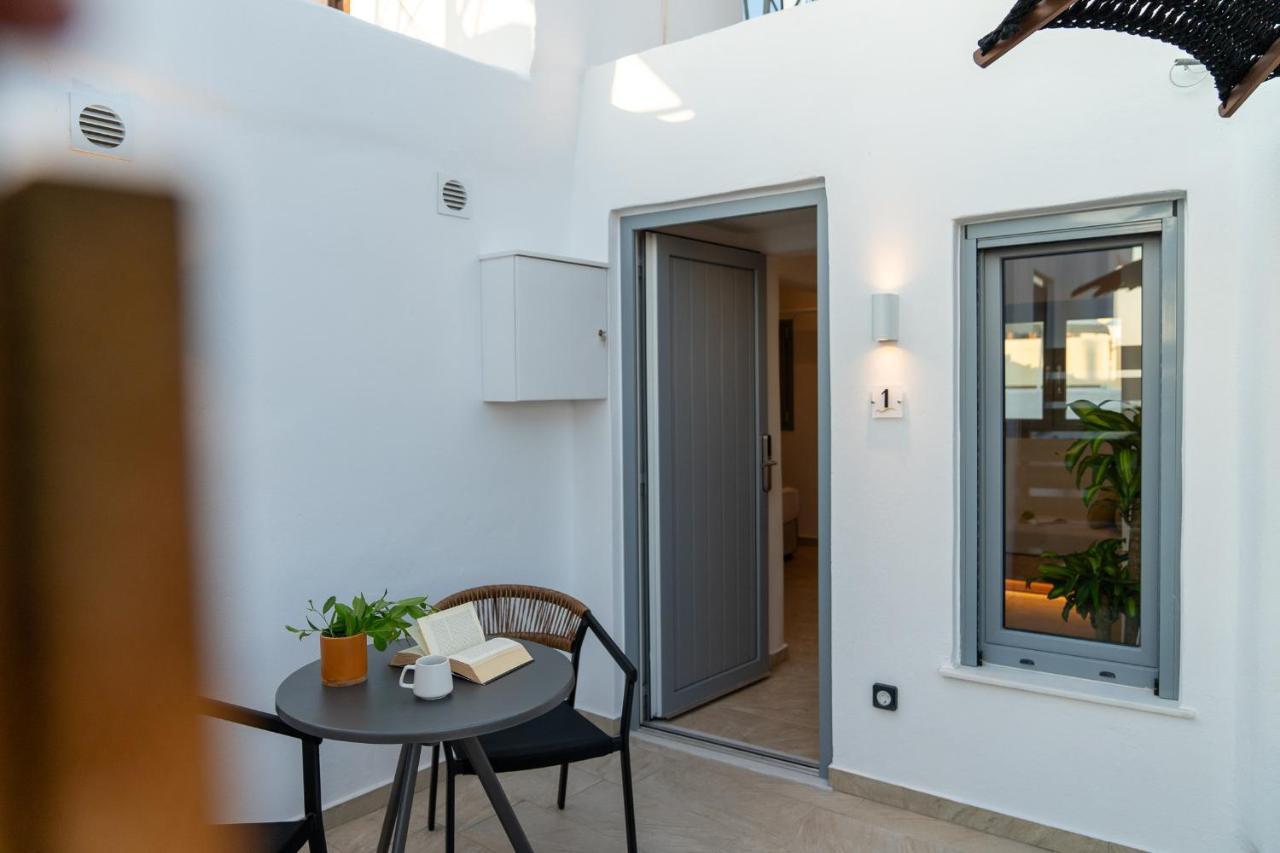 Enalios Sunset Suites Naxos City Bagian luar foto